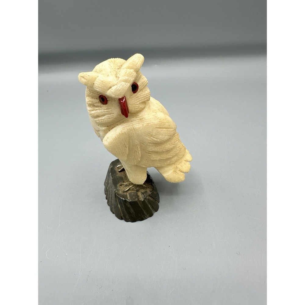Peruvian Mineral Stone Owl Figurine 3.25"H